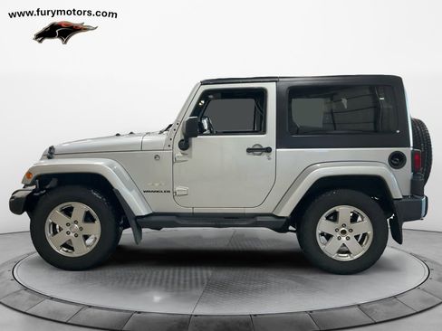 Used 2011 Jeep Wrangler Sahara image 6