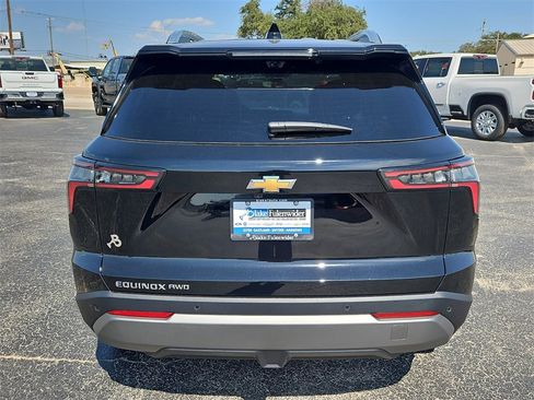 New 2026 Chevrolet Equinox LT w/ Convenience Package II image 5