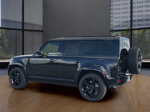 New 2026 Land Rover Defender 110 X-Dynamic SE AWD/4WD image 14