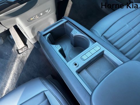 New 2026 Kia EV9 Land image 16