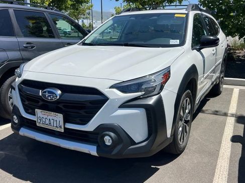 Used 2023 Subaru Outback Limited AWD/4WD image 2