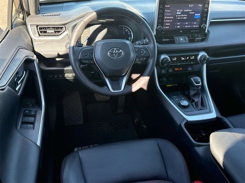 Certified 2022 Toyota RAV4 XSE image 10