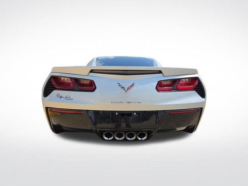Used 2016 Chevrolet Corvette Stingray Coupe RWD image 7