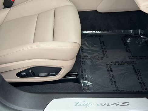 Certified 2023 Porsche Taycan 4S image 16