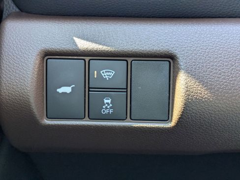 Used 2023 Honda Pilot Elite image 25