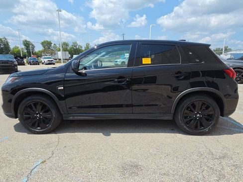 Used 2026 Mitsubishi Outlander Sport LE AWD/4WD image 3