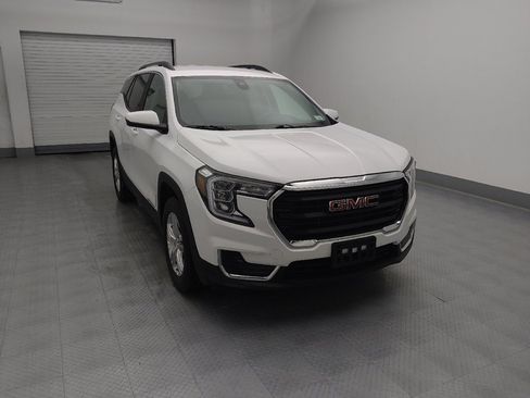 Used 2023 GMC Terrain SLE w/ Driver Convenience Package image 14