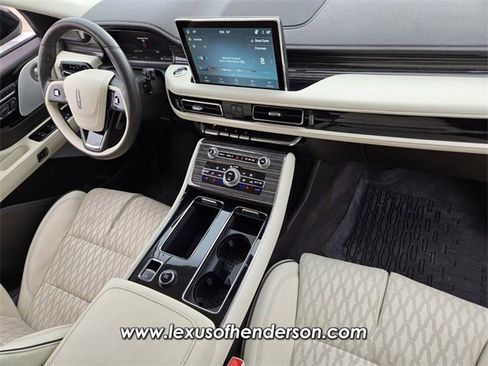 Used 2023 Lincoln Aviator Black Label w/ Jet Package image 19