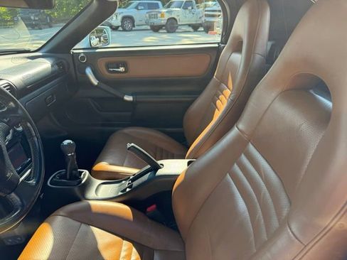 Used 2003 Toyota MR2 RWD image 19