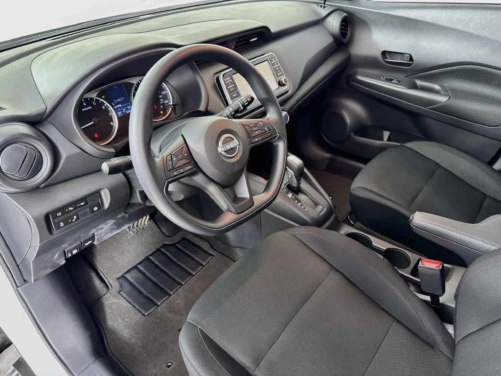 Used 2024 Nissan Kicks S FWD image 10