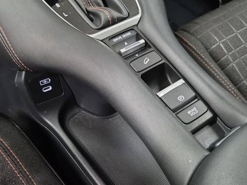 Certified 2024 Honda HR-V Sport image 33