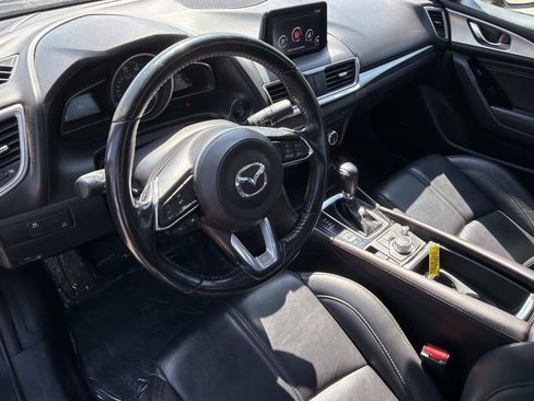 Used 2018 MAZDA MAZDA3 Touring image 7