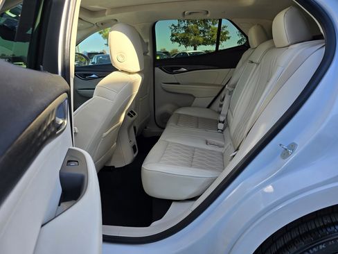 Used 2022 Buick Envision Avenir w/ Technology Package II image 25