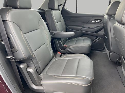 Used 2019 Chevrolet Traverse Premier image 35