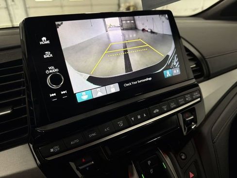 Used 2025 Honda Odyssey Sport-L image 28