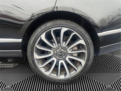 Used 2019 Land Rover Range Rover Autobiography image 14