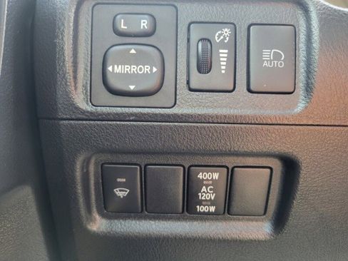 Used 2020 Toyota 4Runner SR5 Premium w/ Moonroof Package RWD image 18