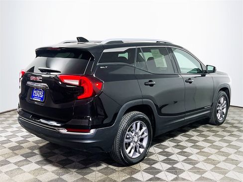 Used 2023 GMC Terrain SLT image 8
