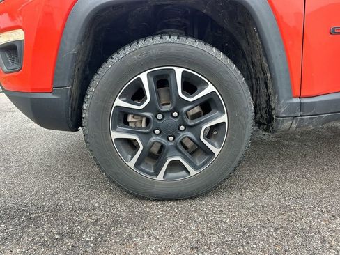 Used 2021 Jeep Compass Trailhawk image 10