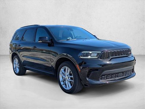 Used 2024 Dodge Durango GT image 3