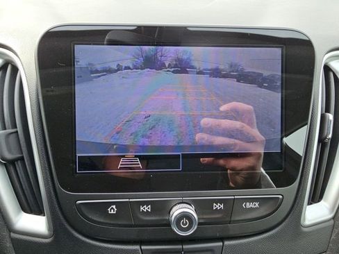 Used 2022 Chevrolet Malibu LS image 31