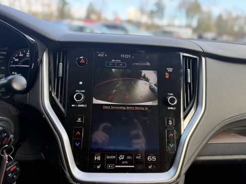 Used 2021 Subaru Outback Premium image 37