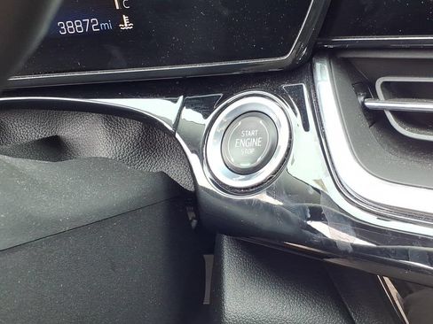 Used 2024 Chevrolet Trax ACTIV FWD image 23