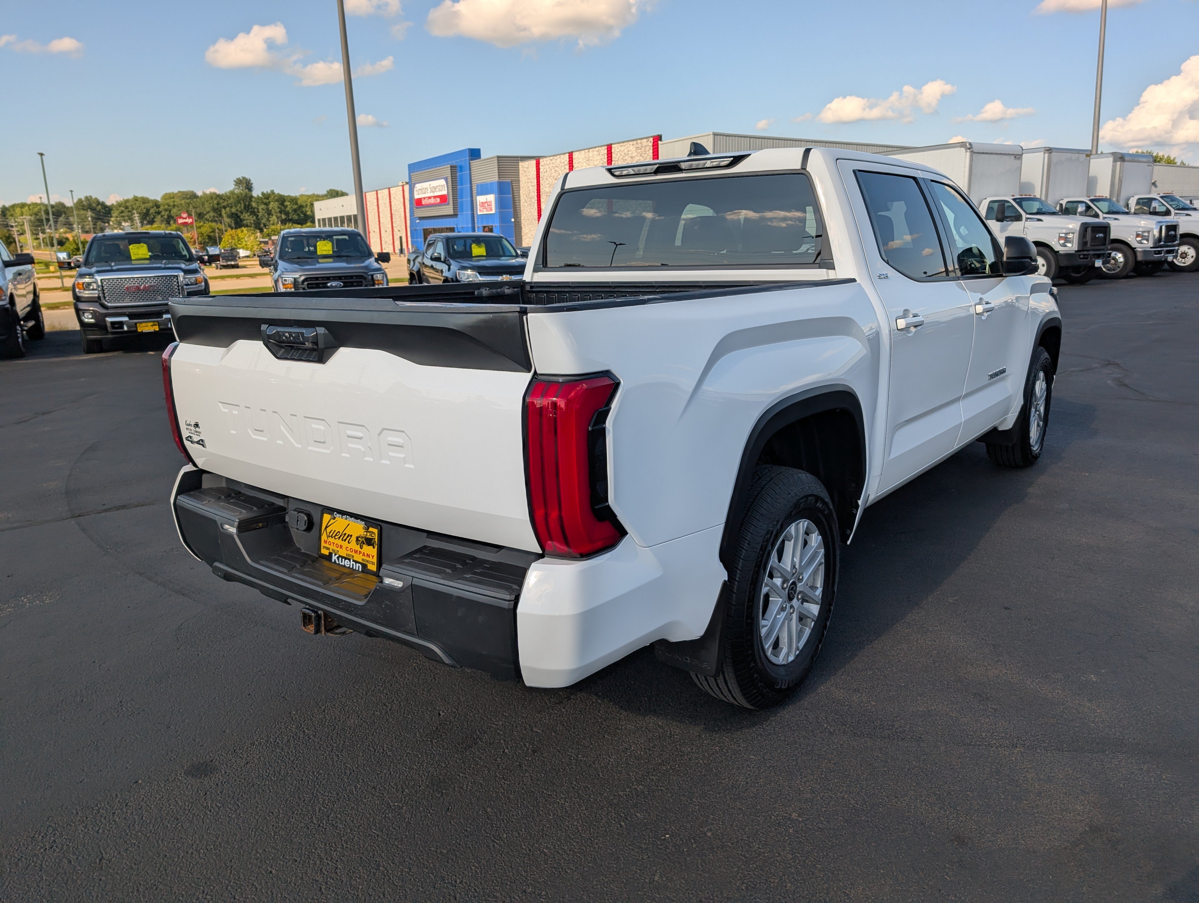 Used 2022 Toyota Tundra SR5 AWD/4WD image 8