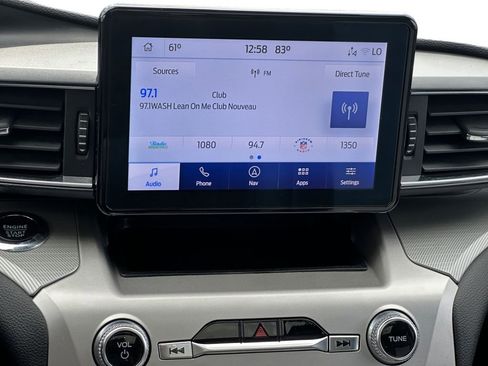 Used 2022 Ford Explorer XLT w/ Equipment Group 202A image 14