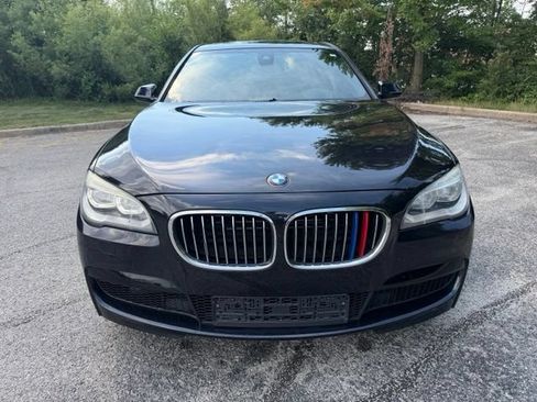 Used 2014 BMW 750Li xDrive AWD/4WD image 8