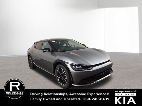 Certified 2022 Kia EV6 Wind w/ Wind Technology Package image 4