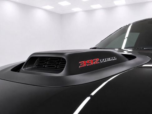 Used 2022 Dodge Challenger R/T Scat Pack w/ Shaker Package RWD image 9