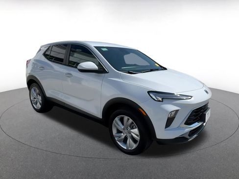 Used 2025 Buick Encore GX Preferred image 2