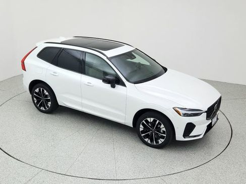 New 2026 Volvo XC60 B5 Plus w/ Protection Package Premier image 14