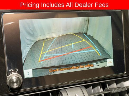 Used 2025 Toyota RAV4 XLE AWD/4WD image 13