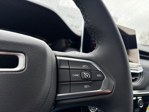 New 2026 Jeep Compass Latitude image 16