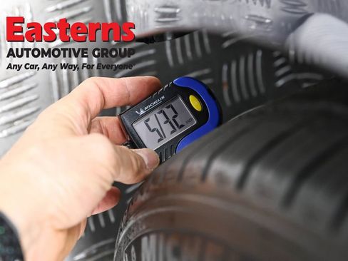 Used 2023 Tesla Model 3 Standard Range image 22