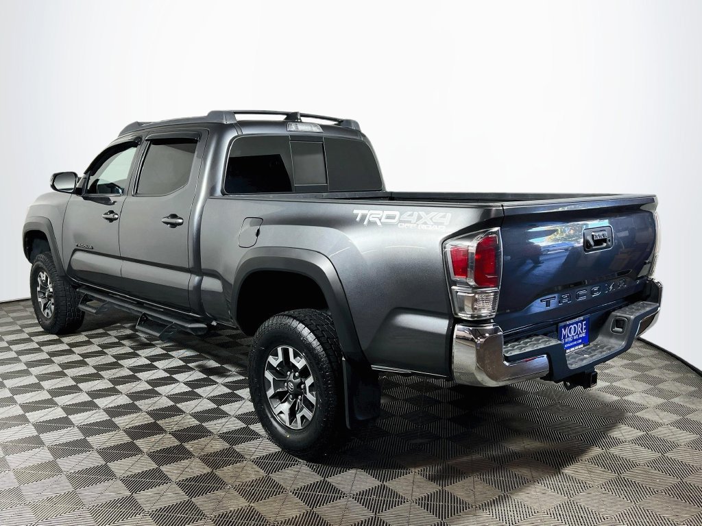 Certified 2022 Toyota Tacoma TRD Off-Road AWD/4WD image 5