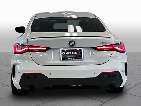 Used 2023 BMW 430i Coupe w/ M Sport Package RWD image 4