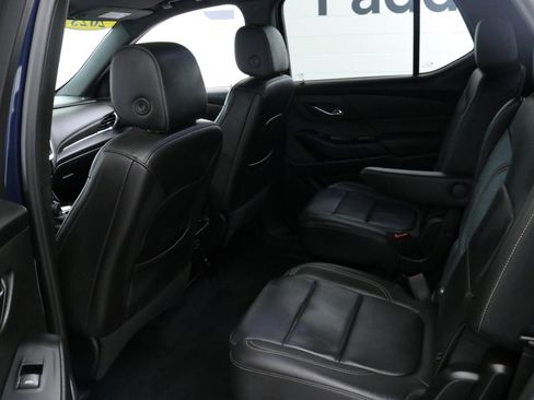 Used 2023 Chevrolet Traverse LT image 25
