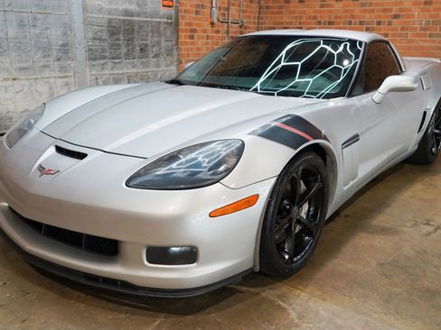 Used 2013 Chevrolet Corvette Grand Sport w/ 2LT Preferred Equipment Group RWD image 22