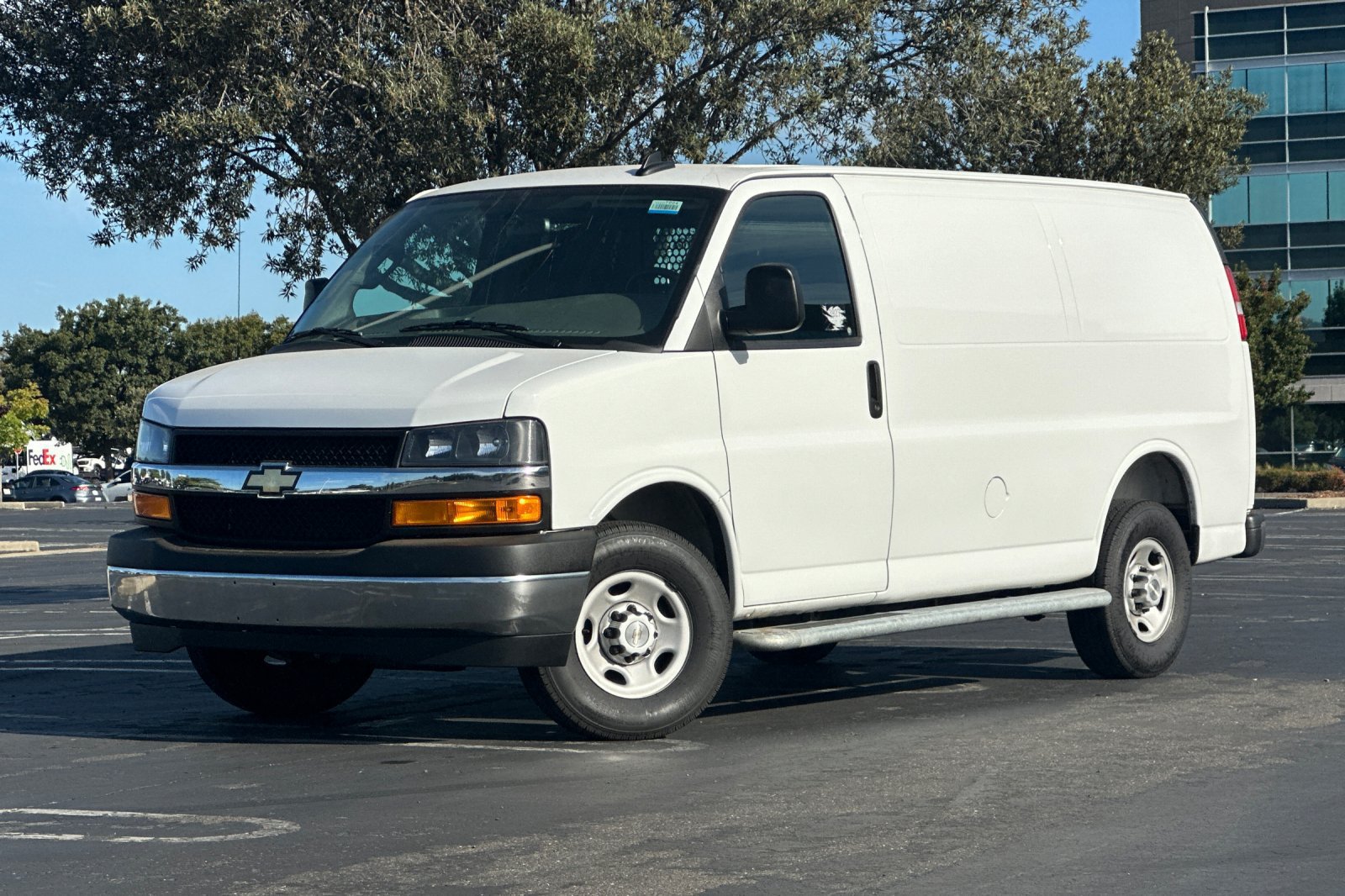 Used 2025 Chevrolet Express 2500 w/ Driver Convenience Package RWD image 8