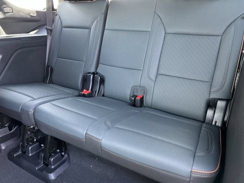 New 2026 GMC Yukon AT4 w/ AT4 Premium Package AWD/4WD image 36