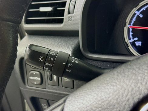 Used 2022 Toyota 4Runner Limited RWD image 5