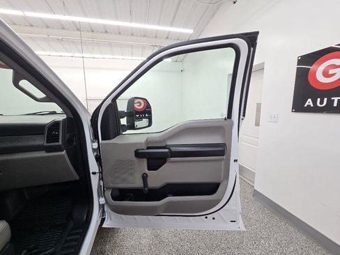 Used 2019 Ford F350 XL RWD image 22