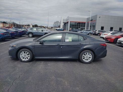 New 2026 Toyota Camry LE image 4