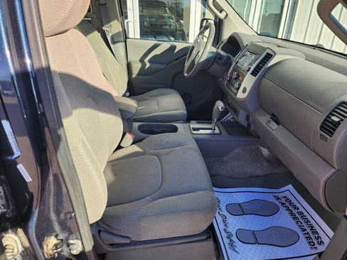 Used 2015 Nissan Frontier SV w/ SV Value Truck Package image 13