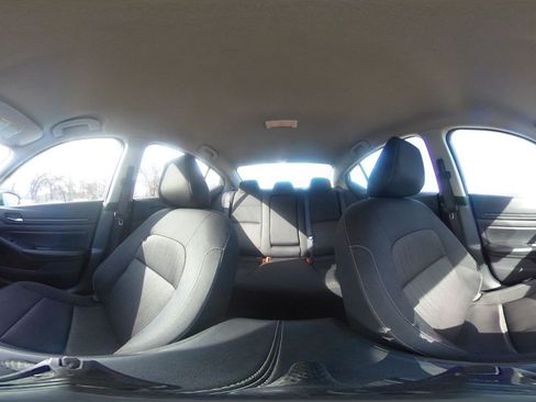 Used 2025 Nissan Altima 2.5 SV image 42