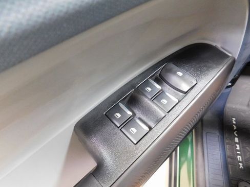 New 2025 Ford Maverick XL w/ Equipment Group 102A image 19