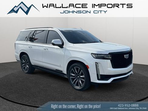Used 2021 Cadillac Escalade Sport Platinum w/ Heavy-Duty Trailer Package AWD/4WD image 7